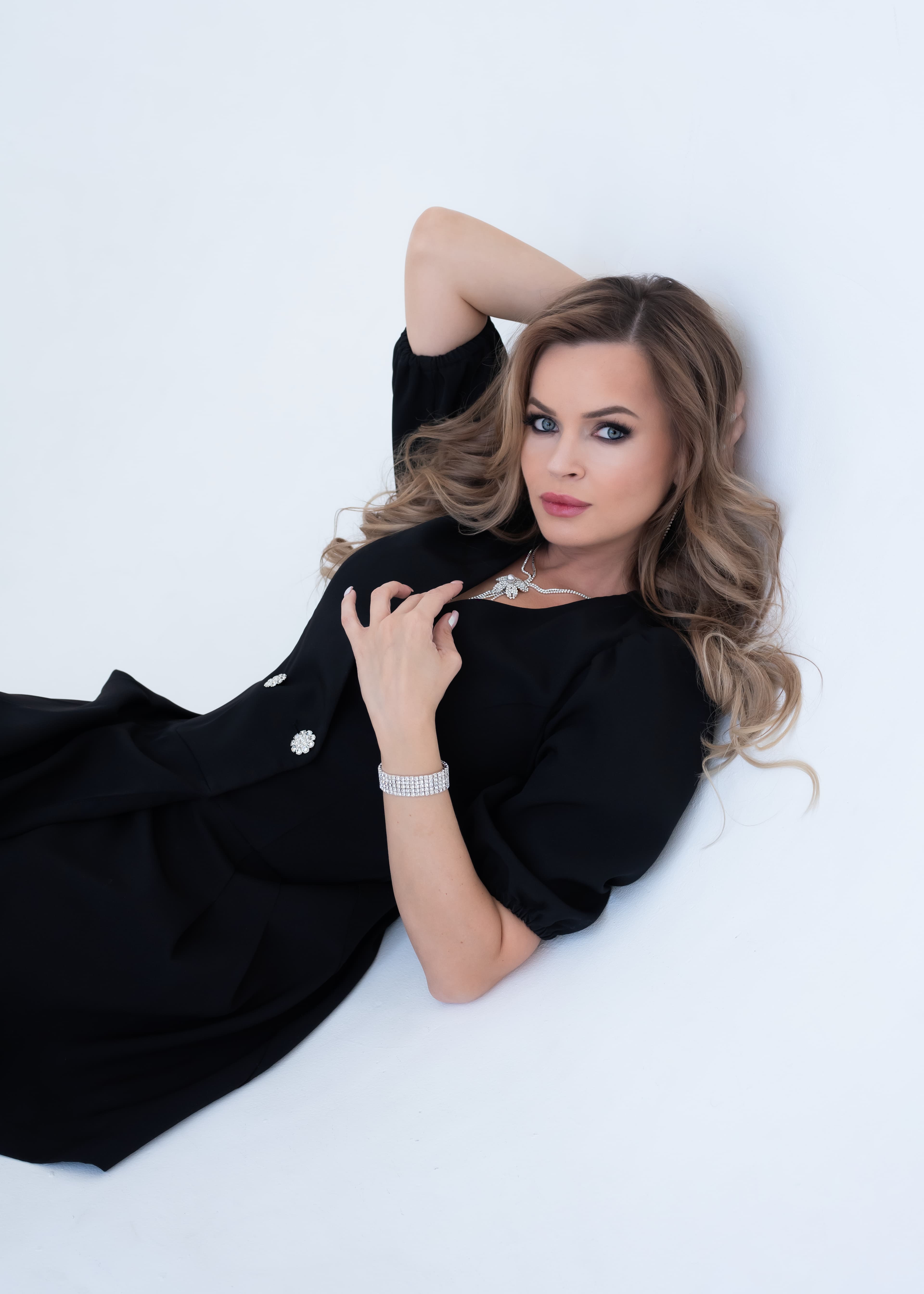 Veronika brook portrait